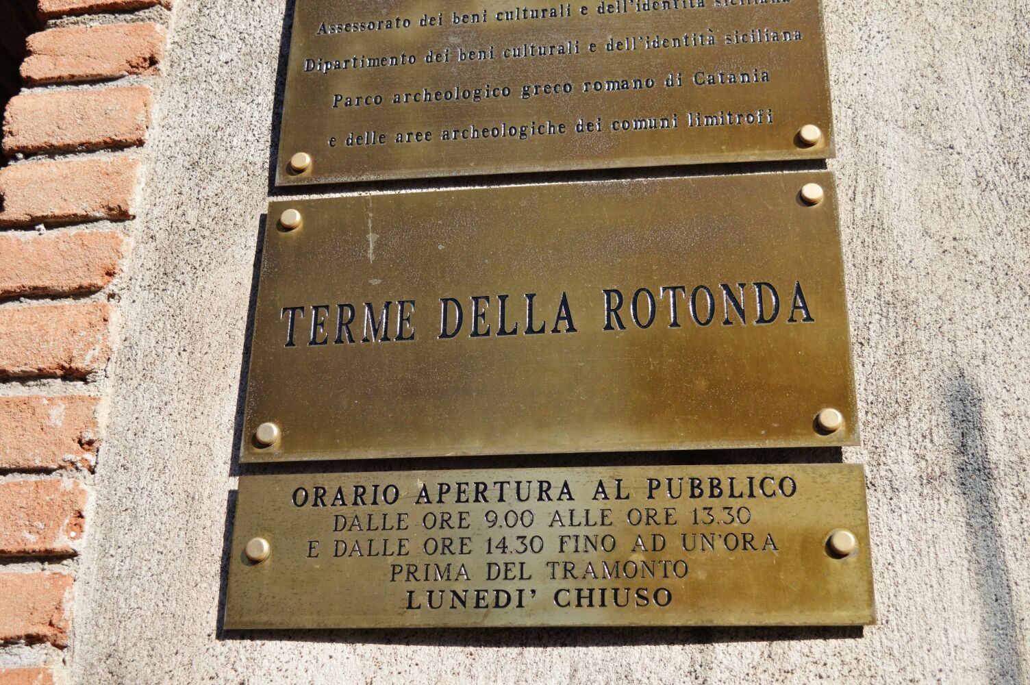 Terme della Rotonda, Targa ingresso, Catania.jpg